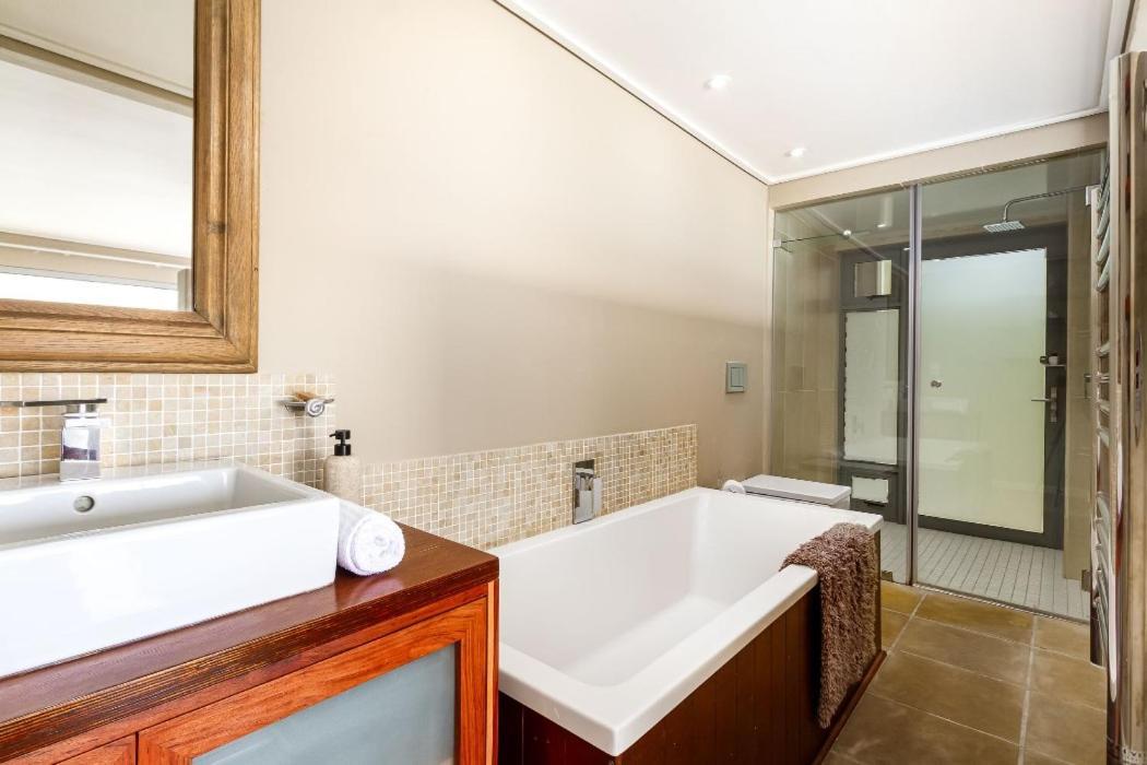 Villa Misty Cliffs Scarborough Luaran gambar